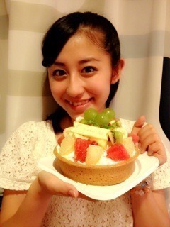 斎藤 ちはる｜ 21日＊１周年。22日＊３rdシングル。盛りだくさん最高ですます。(´>∀<｀)ゝ（2012-08-22）