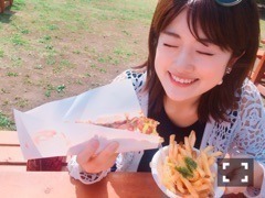 樋口 日奈｜日だまりのお部屋560*ひなちま（2017-05-15）｜5枚目