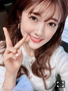 樋口 日奈｜日だまりのお部屋650*ひなちま（2019-04-15）｜2枚目