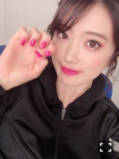 樋口 日奈｜あんちゃん(伊波杏樹ちゃん)と♡*668ひな（2019-10-02）｜3枚目