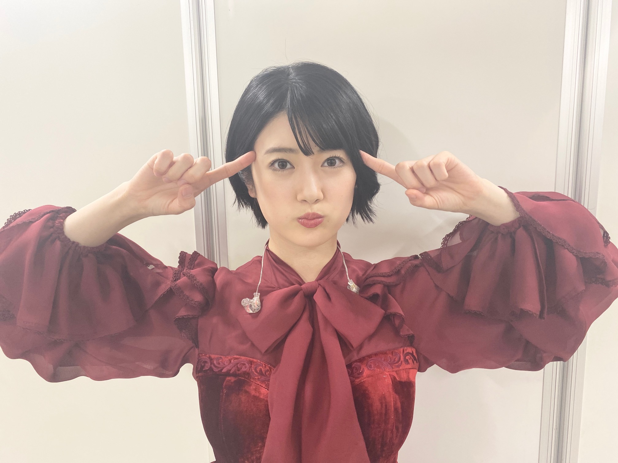 樋口 日奈｜手を取り輪になって目を閉じた719*日奈（2020-10-29）｜4枚目