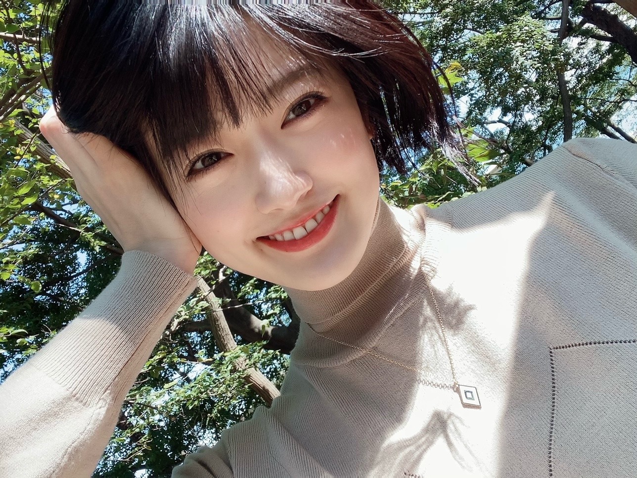 樋口 日奈｜窓の向こうが暗くなって　近づく星空720*日奈（2020-11-09）