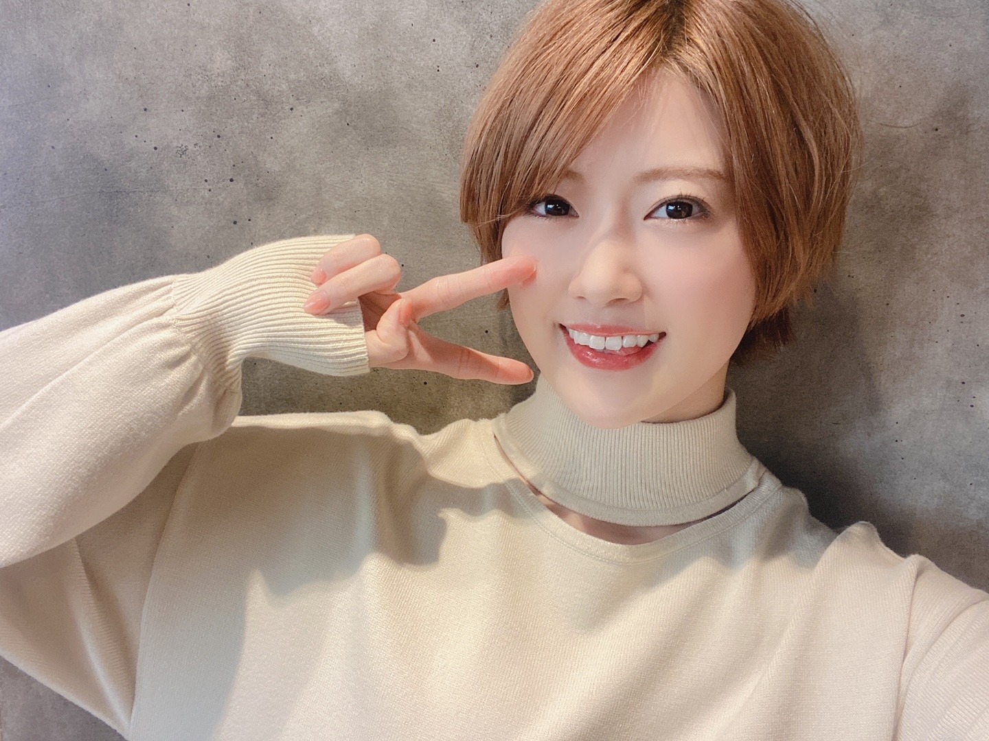 樋口 日奈｜笑うその度に　真っ白な歯と727*日奈（2021-01-19）｜2枚目