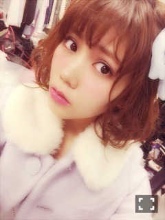 川後 陽菜｜棘のある薔薇に純白 のドレス、（2015-12-21）｜6枚目
