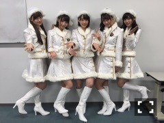 北野 日奈子｜道端で考え込む（2016-10-04）｜2枚目