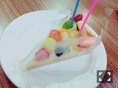 高山 一実｜22歳になりました！ ！！（2016-02-08）｜5枚目