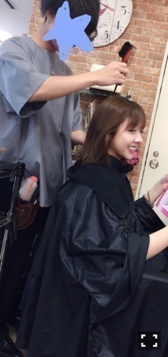 和田 まあや｜おにーちゃんに髪の毛染めてもらった( › ·̮ ‹ )（2017-08-31）｜40枚目