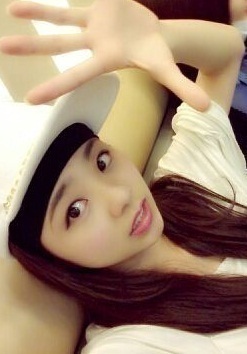 川村 真洋｜僕は...この赤と白ギンガムチェッ クワンピ で乃木坂46のオ ーディションに受かりました(・ □・)！！わら（2013-06-21）｜3枚目