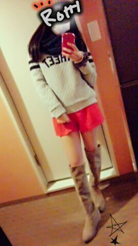 川村 真洋｜久しぶりにお昼までぐっすり眠れ たよ(*^^*) 今からメイク始めよ っとね. Rotty（2013-11-10）