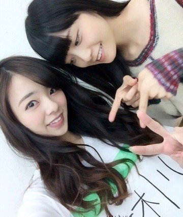 川村 真洋｜武道館だ...やばいよ ♡  サイリウム「赤 ×白」です♡ 川村まひろ（2015-12-16）