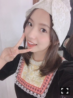新内 眞衣｜帰り道は遠回りしたくなる派です（2018-10-17）｜3枚目