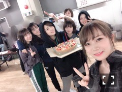新内 眞衣｜18:01（2019-01-22）｜2枚目