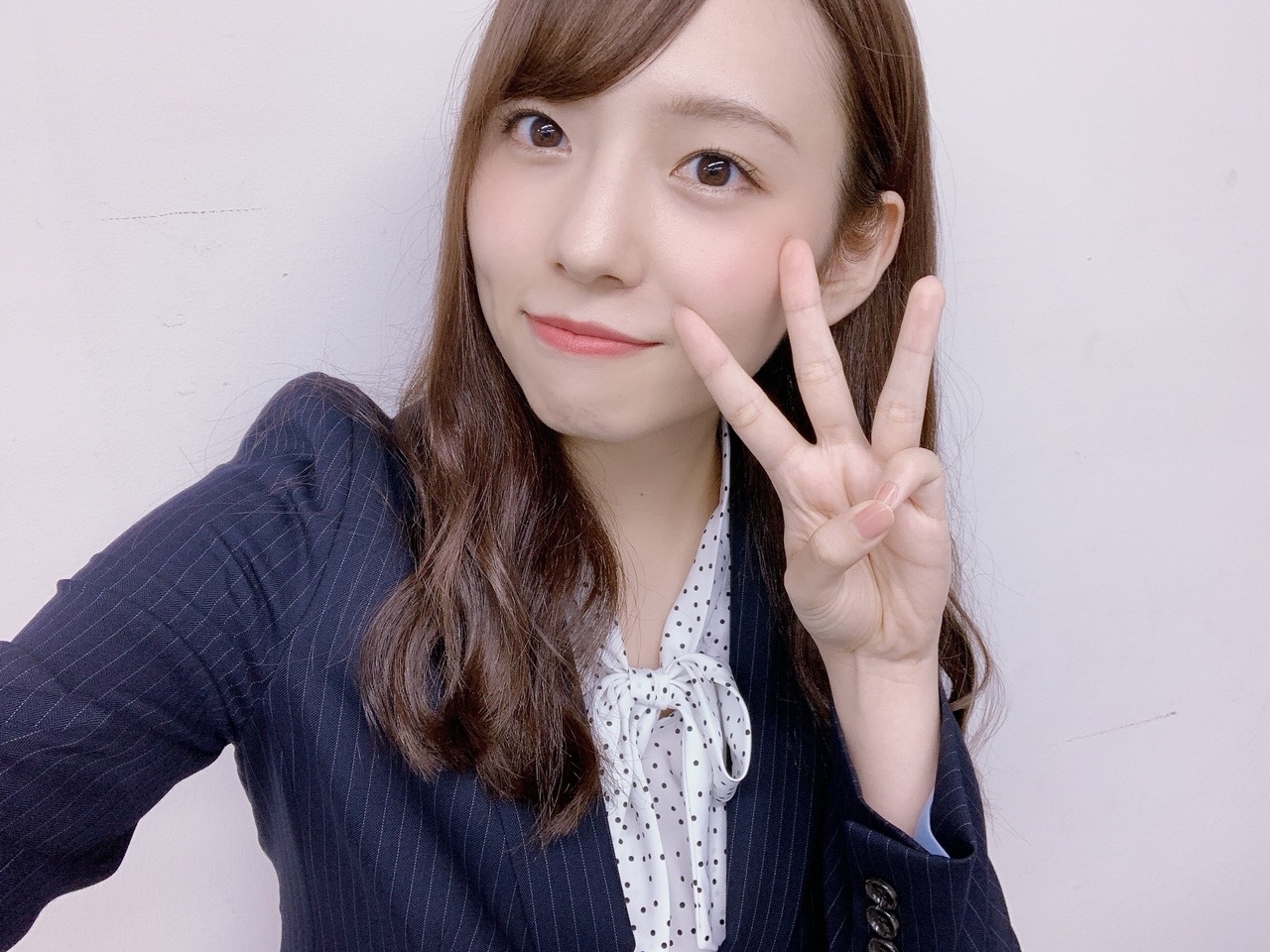 新内 眞衣｜大人の階段8段目（2020-06-27）｜2枚目