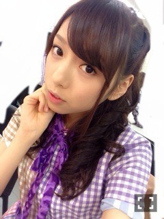 新内 眞衣｜本日19:00から乃木け んです！見てね♡（2014-03-05）｜2枚目