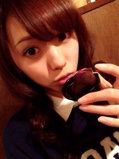 新内 眞衣｜待ち時間中ー！（2014-03-18）｜18枚目