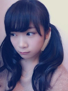 秋元 真夏｜19歳ヽ(｡･ω･｡)ﾉ84（2013-02-20）｜2枚目