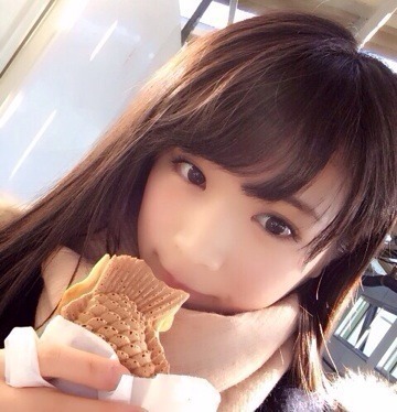 秋元 真夏｜『考える』の秋(･O ･｡)184（2013-11-20）｜2枚目