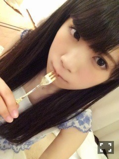 秋元 真夏｜黒石さんおめでとう (∩^ω^∩)278（2014-08-20）｜4枚目