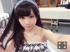 秋元 真夏｜お天気プロジェクト (∩^ω^∩)（2014-08-29）｜4枚目