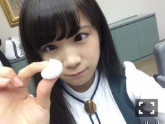 秋元 真夏｜チューのお相手ヽ( ｡･ω･｡)ﾉ283（2014-09-08）｜2枚目