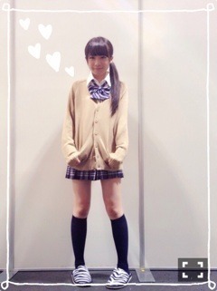 秋元 真夏｜ぐわぁーーーーって 言いたい気分ヽ(｡ ･ω･)ﾉﾞ287（2014-09-22）｜4枚目