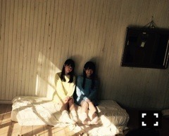 秋元 真夏｜2期生に囲まれるヽ( ｡･ω･｡)ﾉ325（2015-02-11）｜13枚目