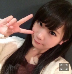 秋元 真夏｜小さなお顔ヽ(｡･ω ･｡)ﾉ331（2015-03-07）｜4枚目