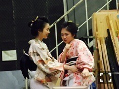 秋元 真夏｜締めつけ注意(`･v･ ´)ゞ357（2015-07-09）｜3枚目