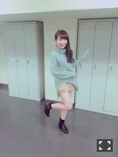 秋元 真夏｜穿いて...(´｡･o･ ｡`)395（2015-12-19）｜5枚目