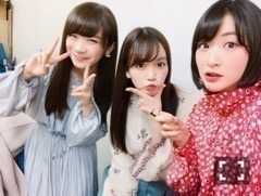 秋元 真夏｜気の毒な親指さん(｡･ω･)ﾉﾞ499（2017-03-23）｜5枚目