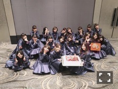 秋元 真夏｜チューされたヽ(｡･ω･｡)ﾉ541（2017-12-31）｜3枚目