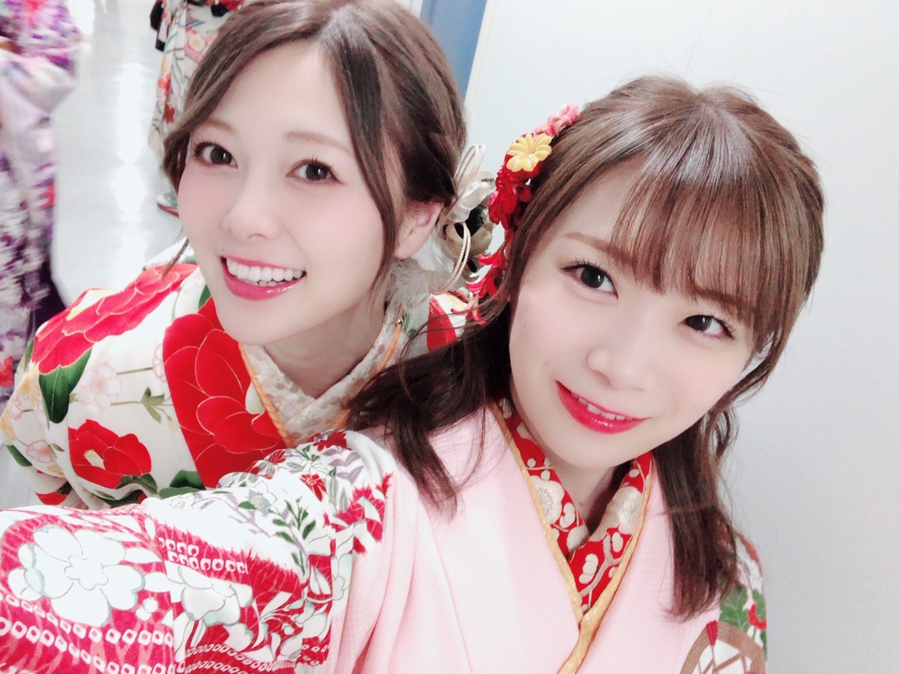 秋元 真夏｜冬がはじまるよヽ(｡･ω･｡)ﾉ573（2018-12-17）｜2枚目