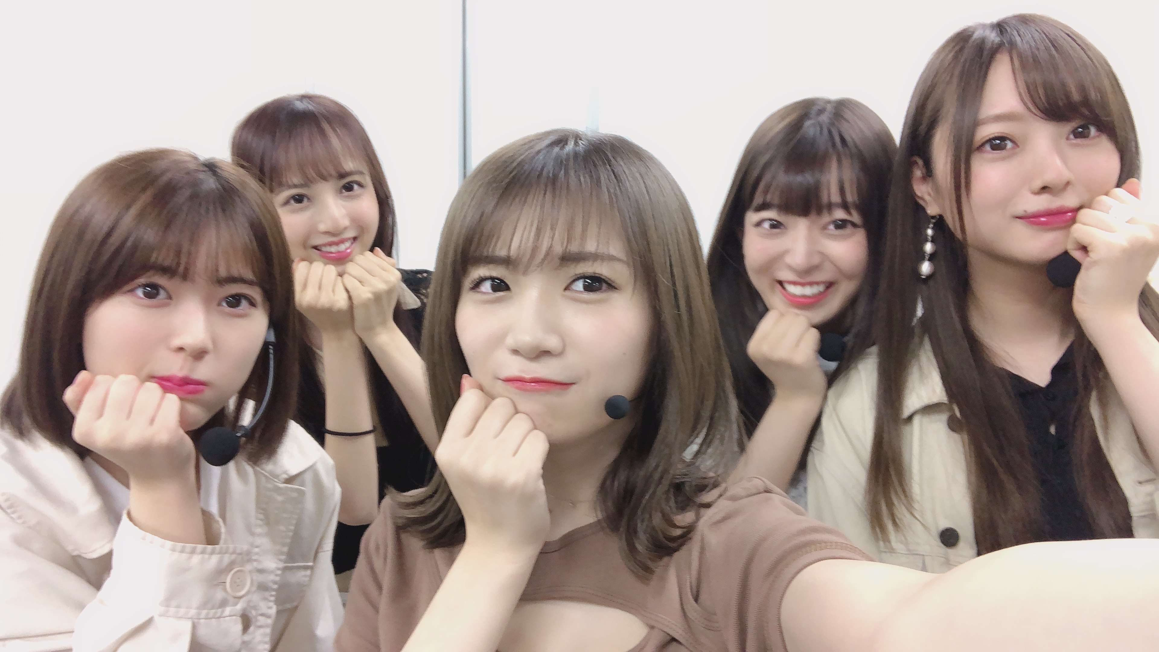 秋元 真夏｜口約束ヽ(｡･ω･｡)ﾉ591（2019-07-10）｜2枚目