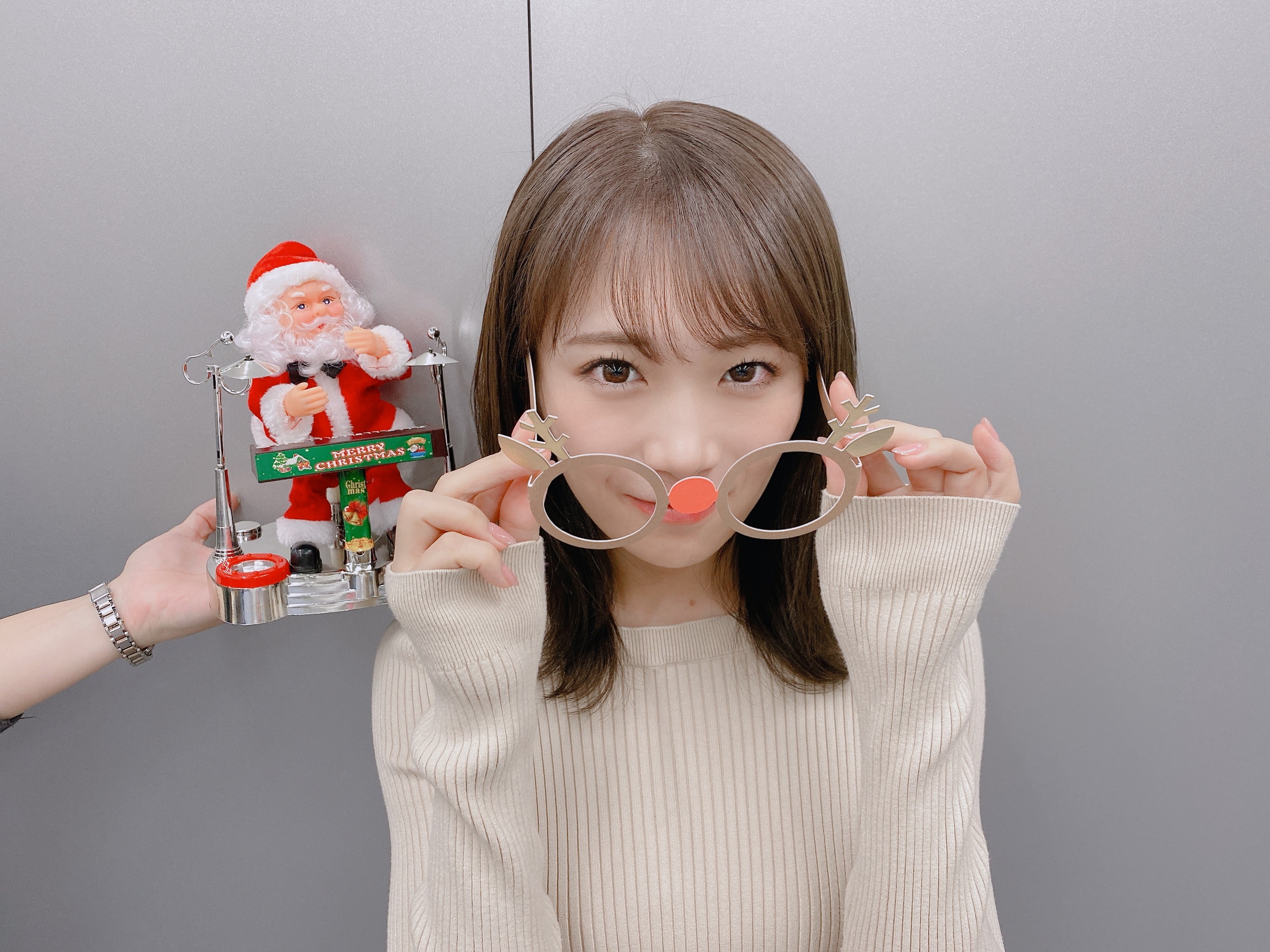 秋元 真夏｜3坂道ヽ(｡･ω･｡)ﾉ602（2019-12-30）｜2枚目