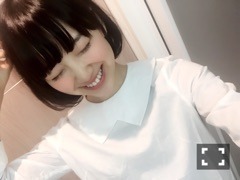 堀 未央奈｜3年目（2015-03-28）｜3枚目