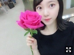 堀 未央奈｜白に近いピンク（2018-03-29）