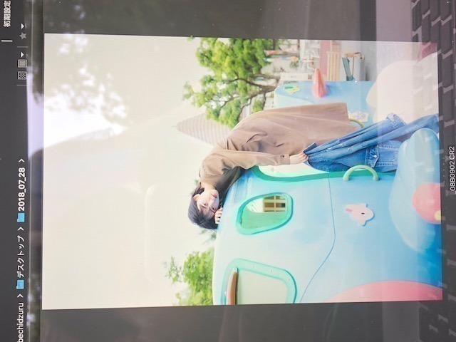 堀 未央奈｜遣る瀬無いなって。（2018-09-10）｜2枚目
