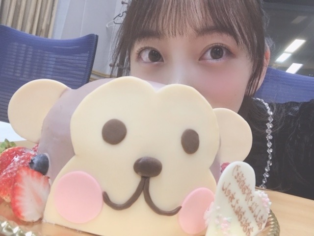 堀 未央奈｜リハ中に誕生日の歌が流れて一緒に手を叩いてたらわたしでした（2019-10-21）｜3枚目