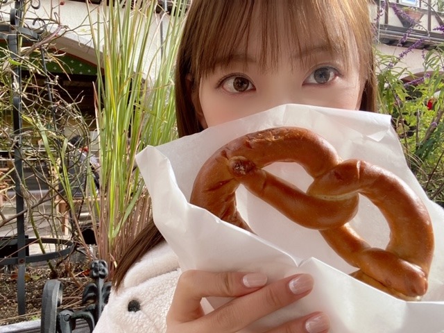 堀 未央奈｜自分の服から家の柔軟剤の香りがして安心する瞬間（2019-12-01）