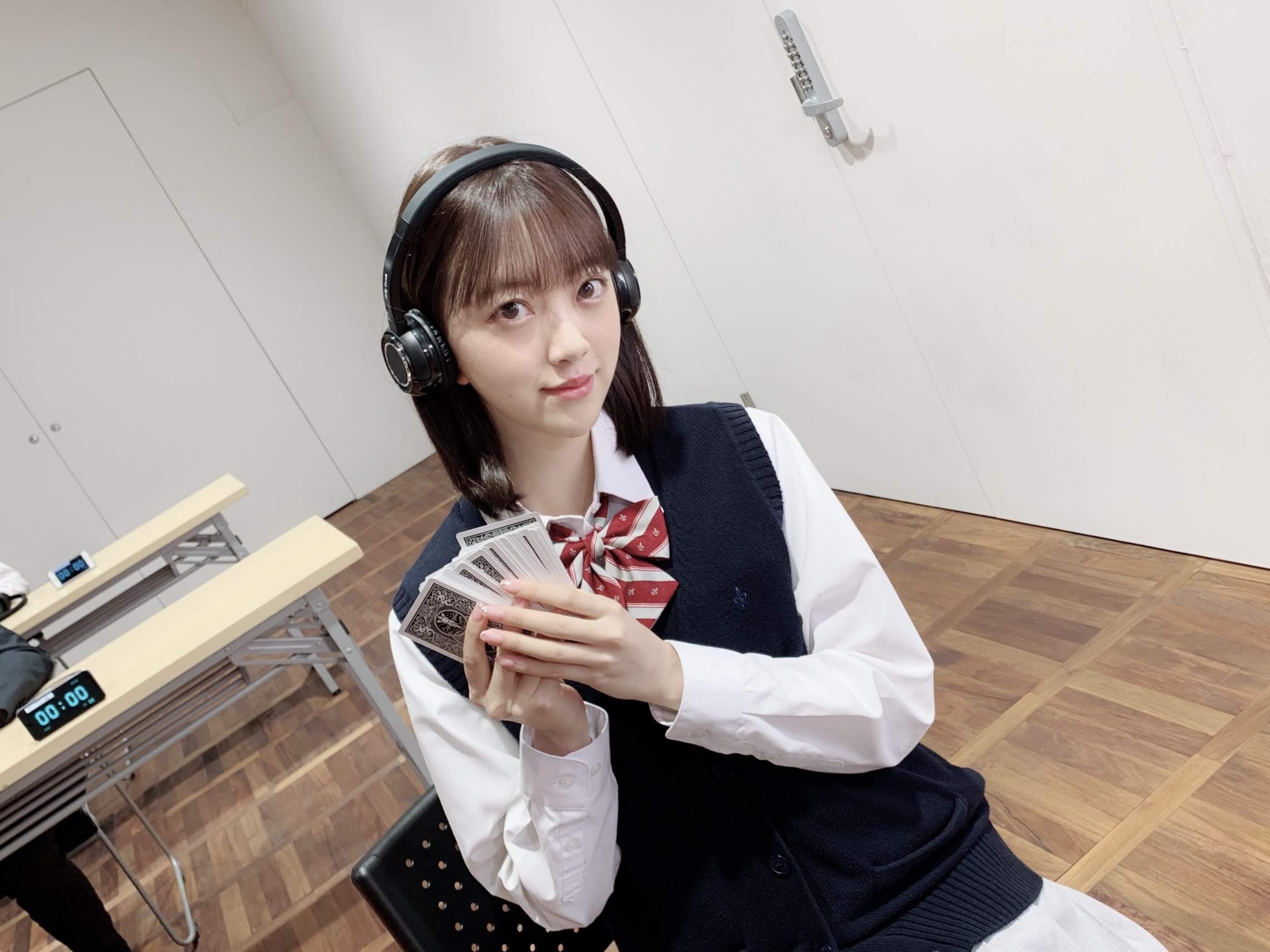 堀 未央奈｜丸メガネ（2020-01-27）｜3枚目