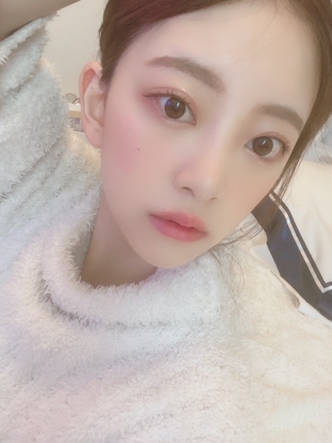 堀 未央奈｜暗髪気分（2020-03-06）｜4枚目