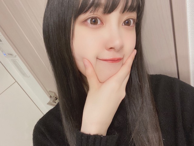 堀 未央奈｜4月（2020-04-02）｜4枚目