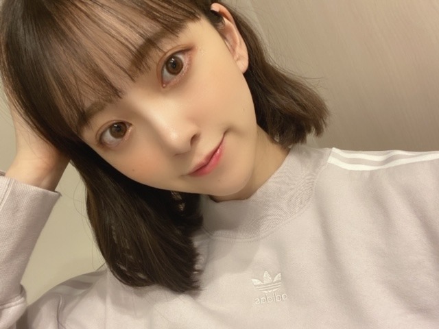 堀 未央奈｜ひだりうで。（2020-04-10）｜3枚目