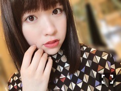 渡辺 みり愛｜花びら（2018-04-03）｜2枚目