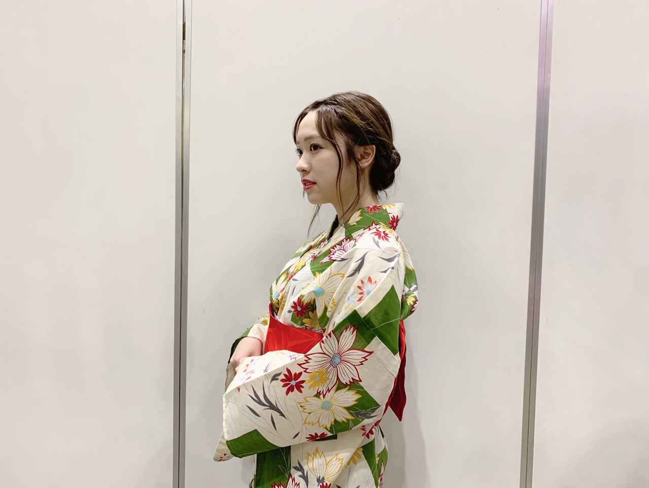 渡辺 みり愛｜三角形（2019-08-03）｜4枚目
