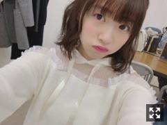 渡辺 みり愛｜薔薇の群れ（2017-03-14）｜2枚目