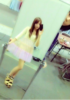 衛藤 美彩｜ ズゥーーーンッッッて 頭突き(´；ω；`)   misa♡（2013-04-16）｜2枚目