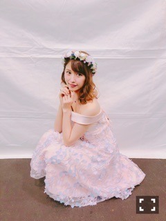 衛藤 美彩｜2018年（2018-01-25）｜4枚目