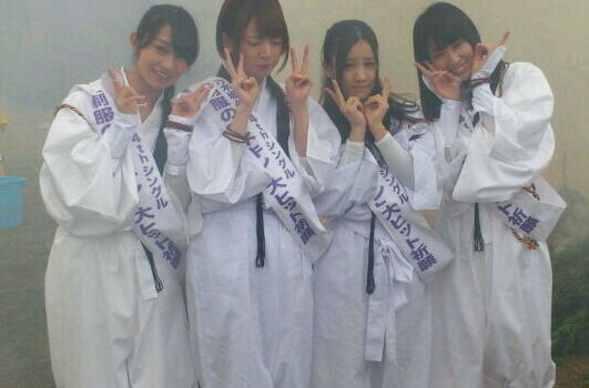 橋本 奈々未｜(´_ゝ｀) 最近視力が落ちました。（2012-12-15）