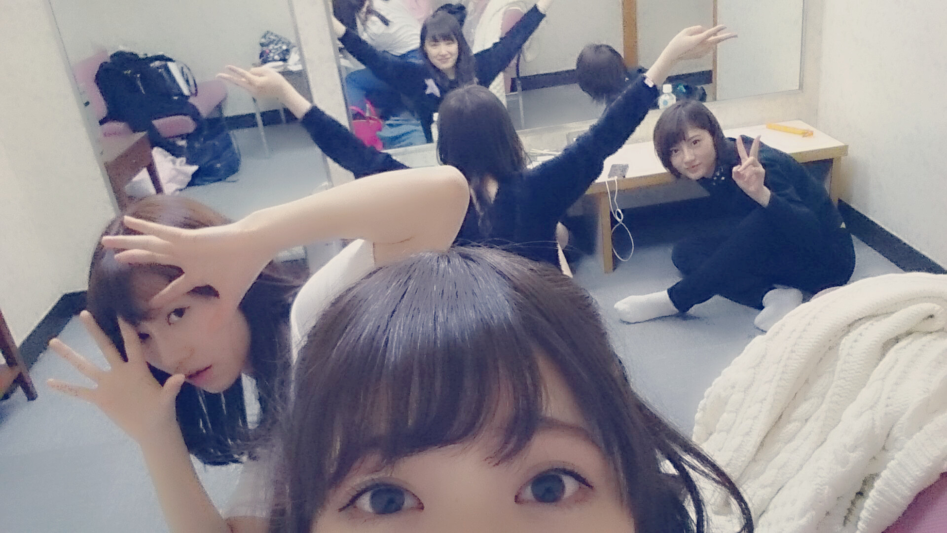 西野 七瀬｜黒い靴、白い靴（2015-03-08）｜6枚目